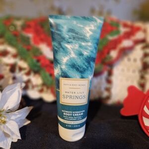 Bath & Body Works Water Lily Springs Body Cream *Discontinued Scent*